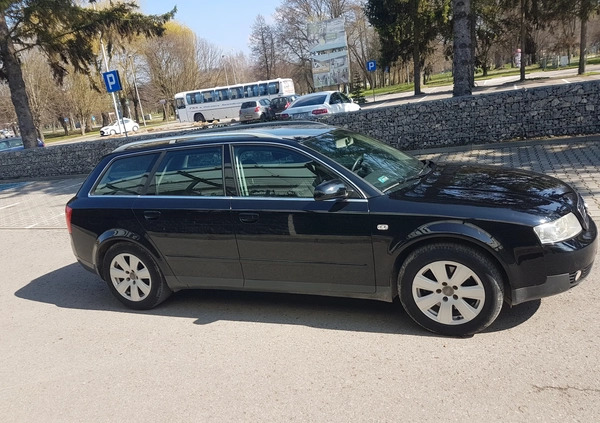 Audi A4 cena 15900 przebieg: 266449, rok produkcji 2004 z Żelechów małe 211